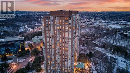 2002 - 5 Concorde Place, Toronto, ON - Outdoor With View