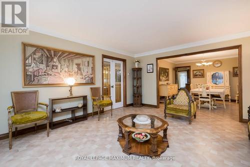 119 Glen Long Avenue, Toronto, ON - Indoor Photo Showing Living Room