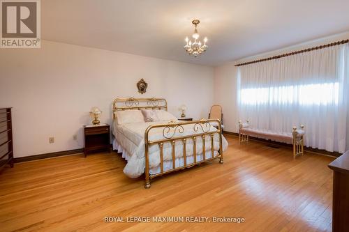 119 Glen Long Avenue, Toronto, ON - Indoor Photo Showing Bedroom