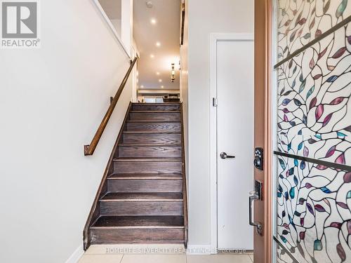 98 Crafter Crescent, Hamilton, ON - Indoor Photo Showing Other Room