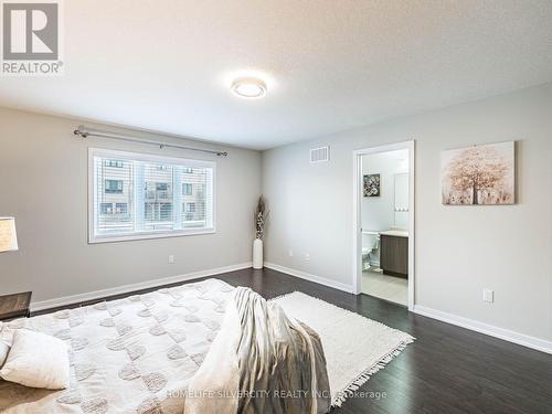 98 Crafter Crescent, Hamilton, ON - Indoor Photo Showing Bedroom