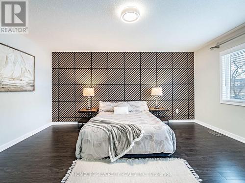 98 Crafter Crescent, Hamilton, ON - Indoor Photo Showing Bedroom