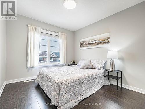 98 Crafter Crescent, Hamilton, ON - Indoor Photo Showing Bedroom