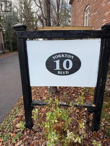 10 Yorkton Boulevard, Markham, ON - Outdoor