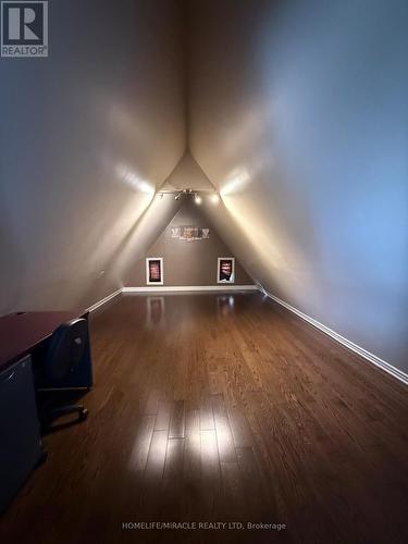 10 Yorkton Boulevard, Markham, ON - Indoor Photo Showing Other Room