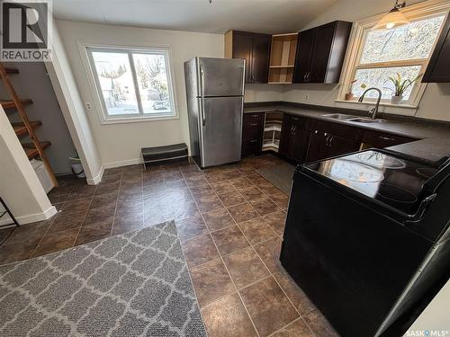 811 Boyle Street, Indian Head, SK - Indoor Photo Showing Kitchen With Double Sink
