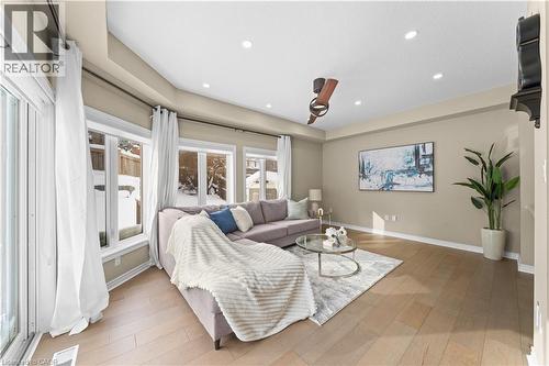 906 Audrey Place, Kitchener, ON - Indoor