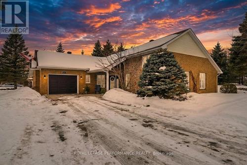 2 Barry Street, South Stormont, ON - Outdoor