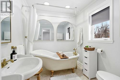 2 Barry Street, South Stormont, ON - Indoor Photo Showing Bathroom