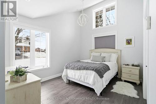 2 Barry Street, South Stormont, ON - Indoor Photo Showing Bedroom