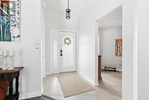 2 Barry Street, South Stormont, ON - Indoor Photo Showing Other Room