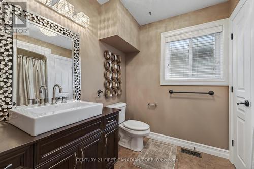 167 Tanoak Drive, London North (North E), ON - Indoor Photo Showing Bathroom