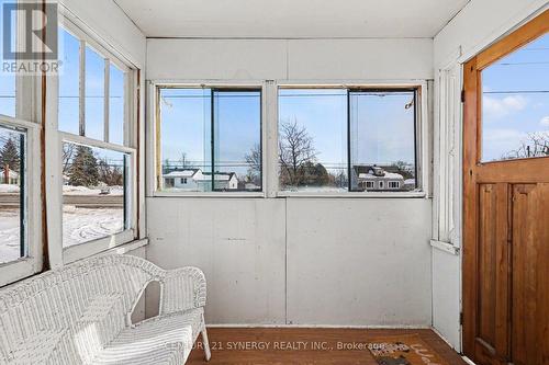 cover front porch - 476 County 29 Road, Rideau Lakes, ON - Indoor Photo Showing Other Room