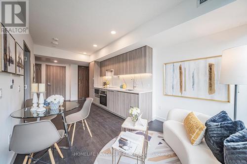 2315 - 1 Concord Cityplace Way, Toronto, ON - Indoor