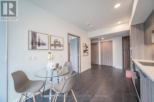 2315 - 1 Concord Cityplace Way, Toronto, ON - Indoor