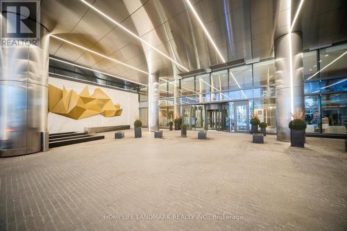 2315 - 1 Concord Cityplace Way, Toronto, ON - Indoor