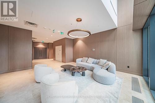 2315 - 1 Concord Cityplace Way, Toronto, ON - Indoor Photo Showing Other Room