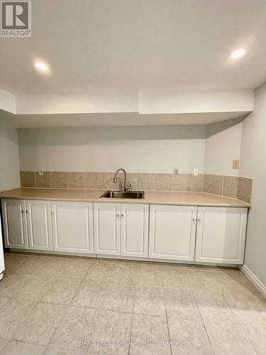 (Bsmt) - 3 Teseo Court, Richmond Hill, ON - Indoor
