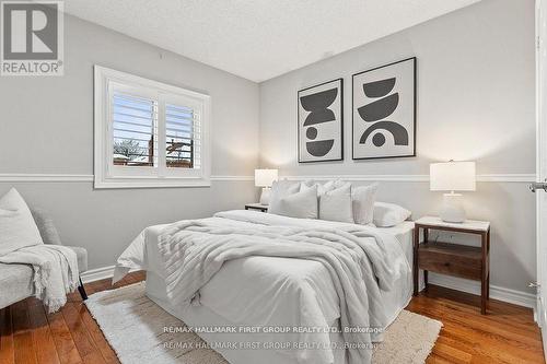 4 Winterberry Drive, Whitby, ON - Indoor Photo Showing Bedroom