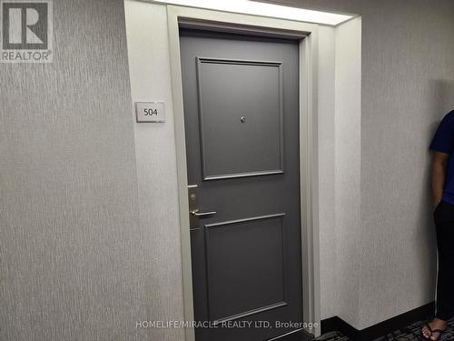 504 - 25 Fairview Road W, Mississauga, ON - 