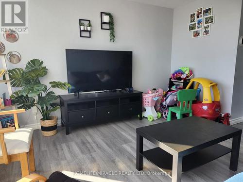 504 - 25 Fairview Road W, Mississauga, ON - Indoor