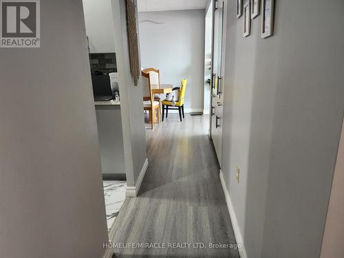 504 - 25 Fairview Road W, Mississauga, ON - Indoor Photo Showing Other Room