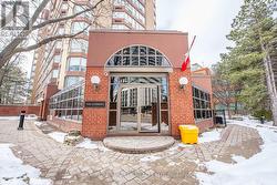 504 - 25 FAIRVIEW ROAD W  Mississauga, ON L5B 3Y8