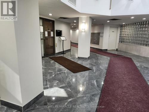 504 - 25 Fairview Road W, Mississauga, ON - Indoor Photo Showing Other Room