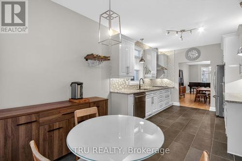 590 Anjana Circle, Ottawa, ON - Indoor Photo Showing Bathroom