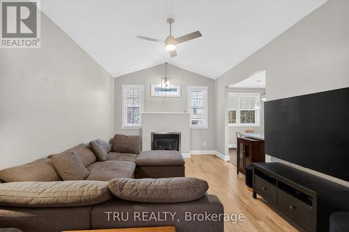 Great room with gas fireplace - 590 Anjana Circle, Ottawa, ON - Indoor Photo Showing Living Room With Fireplace
