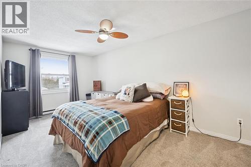 33 Chesterton Lane, Guelph, ON - Indoor Photo Showing Bedroom
