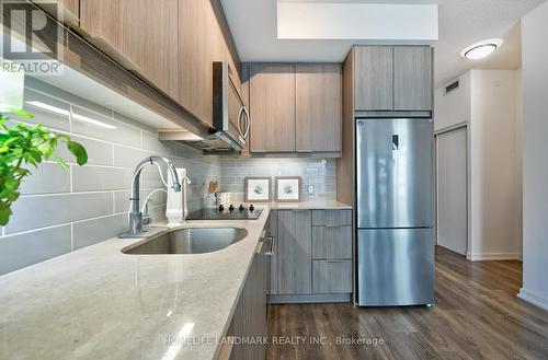1103 - 32 Forest Manor Road, Toronto, ON - Indoor Photo Showing Kitchen With Upgraded Kitchen