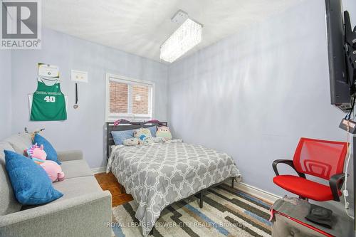 67 Olde Town Road, Brampton, ON - Indoor Photo Showing Bedroom