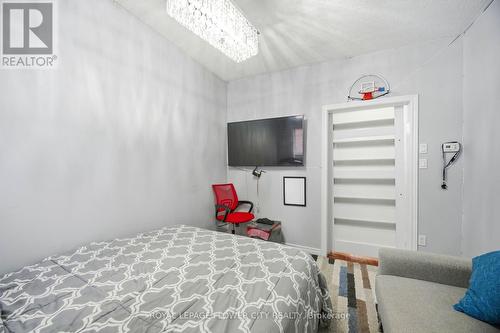 67 Olde Town Road, Brampton, ON - Indoor Photo Showing Bedroom