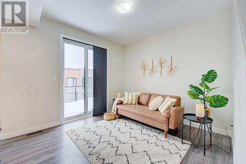 996 - 996 West Village Square, London North, ON - Indoor