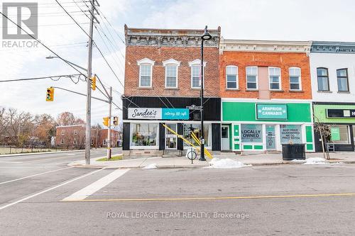 4 Elgin Street W, Arnprior, ON 