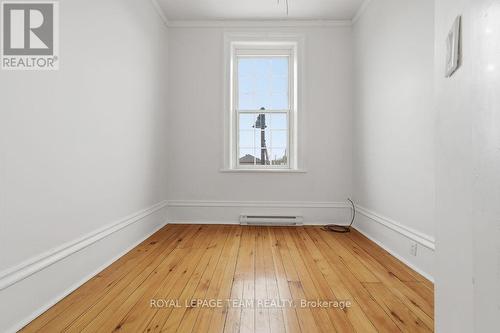 Second bedroom. - 4 Elgin Street W, Arnprior, ON 