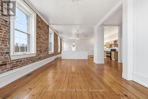 4 Elgin Street W, Arnprior, ON 