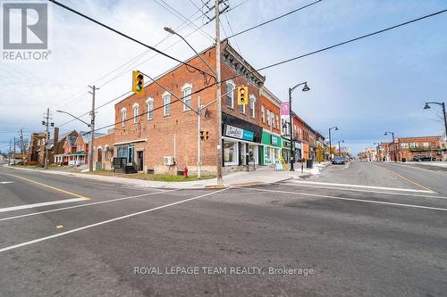 4 Elgin Street W, Arnprior, ON 