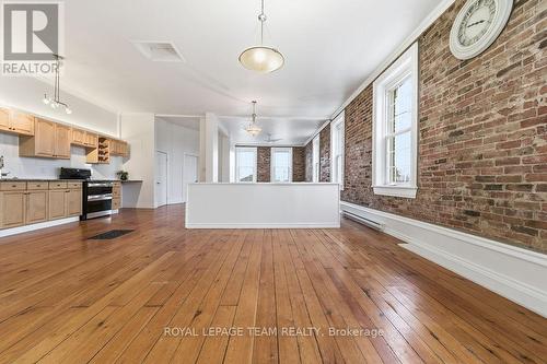 4 Elgin Street W, Arnprior, ON 