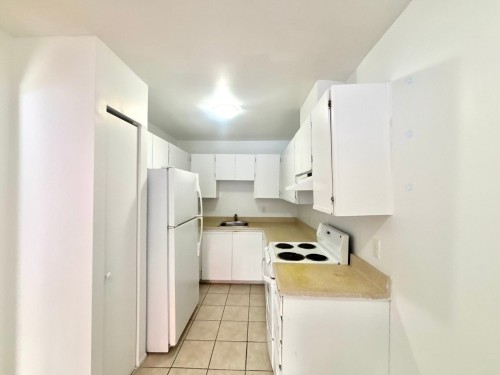 Kitchen - 105-600 Boul. De La Côte-Vertu, Montréal (Saint-Laurent), QC - Indoor Photo Showing Kitchen