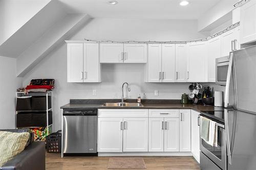 496 Hethrington Ave, Winnipeg, MB 