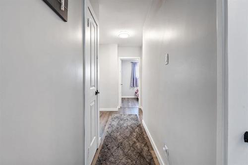 22 Canna Blvd, Winnipeg, MB 