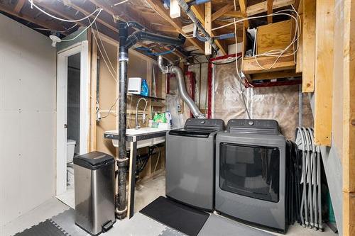 22 Canna Blvd, Winnipeg, MB 