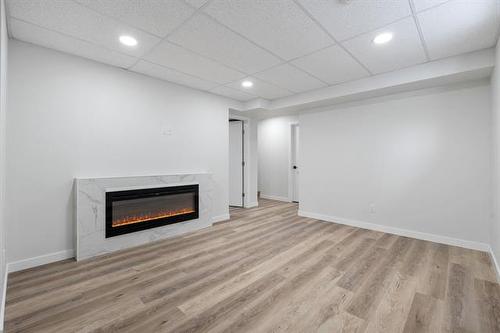 56 William Tweed Te, Winnipeg, MB 