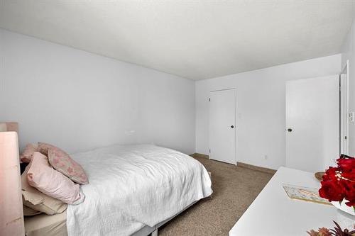 212-470 Kenaston Blvd, Winnipeg, MB 