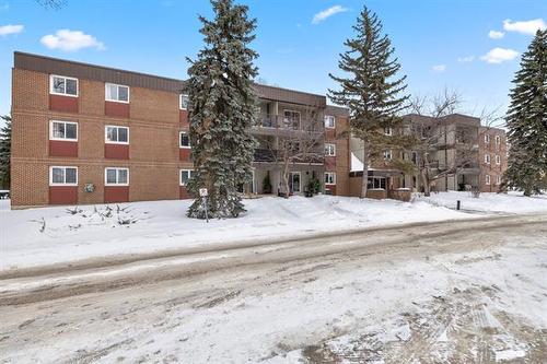 212-470 Kenaston Blvd, Winnipeg, MB 