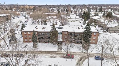 212-470 Kenaston Blvd, Winnipeg, MB 