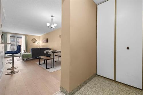 212-470 Kenaston Blvd, Winnipeg, MB 