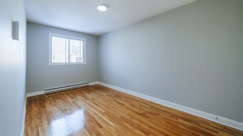 Bedroom - 2-10015 Rue De Lille, Montréal (Ahuntsic-Cartierville), QC - Indoor Photo Showing Other Room